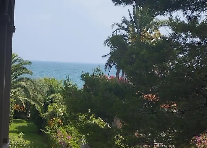 Paradis Entre Mer Et Montagne